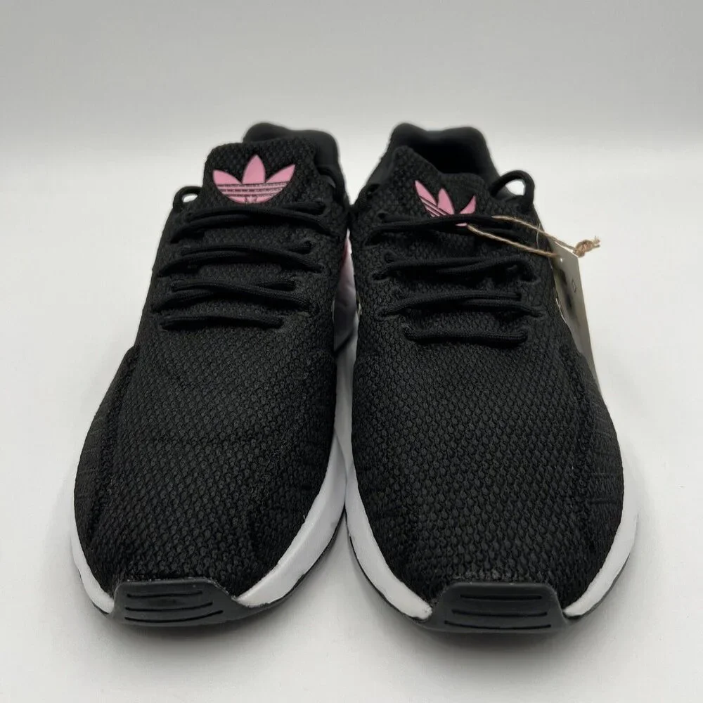 ADIDAS Originals Girl's Swift Run 22 (Big Kid) Black/Bliss Pink/Blue 7 Big Kid M